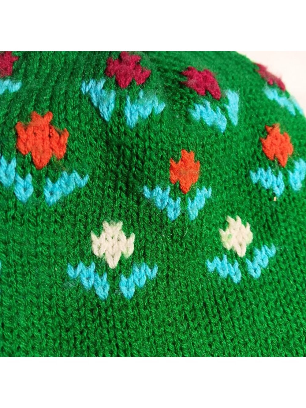 Vintage 1980's Boys Girls Medium Knitted Green Beanie Cap Floral Pattern